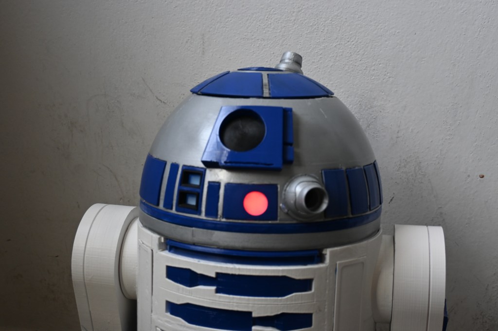 R2-D2 Parte 4.1: Sensore ad&nbsp;ultrasuoni