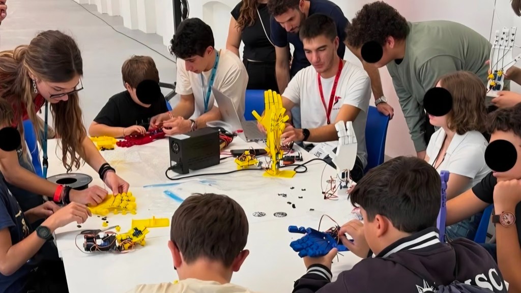 Maker Faire Roma 2025: Laboratorio di Robotica&nbsp;Creativa